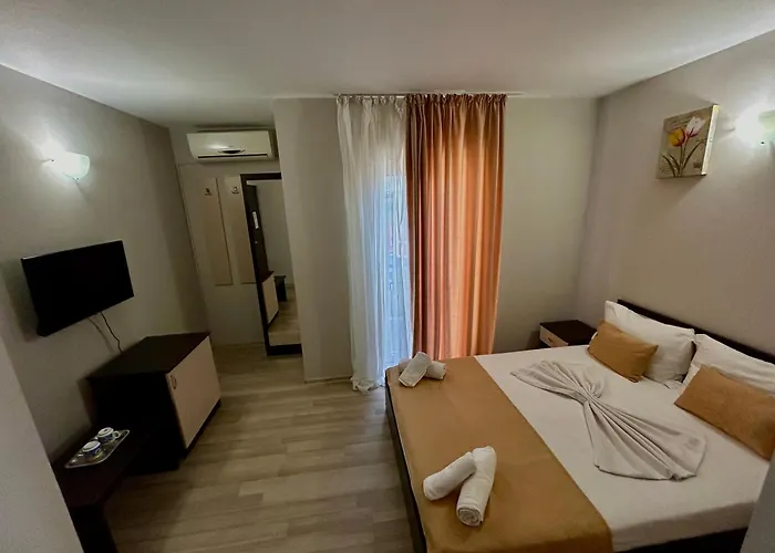 Gasthuis Pensiunea Regalux 3*