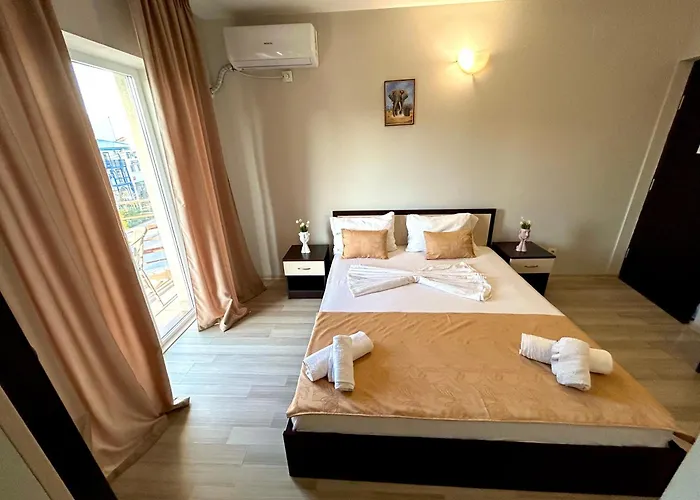 Gasthuis Pensiunea Regalux Eforie Nord