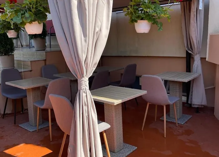 Gasthuis Pensiunea Regalux 3*