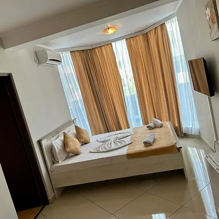 Pensiunea Regalux Guest house *
